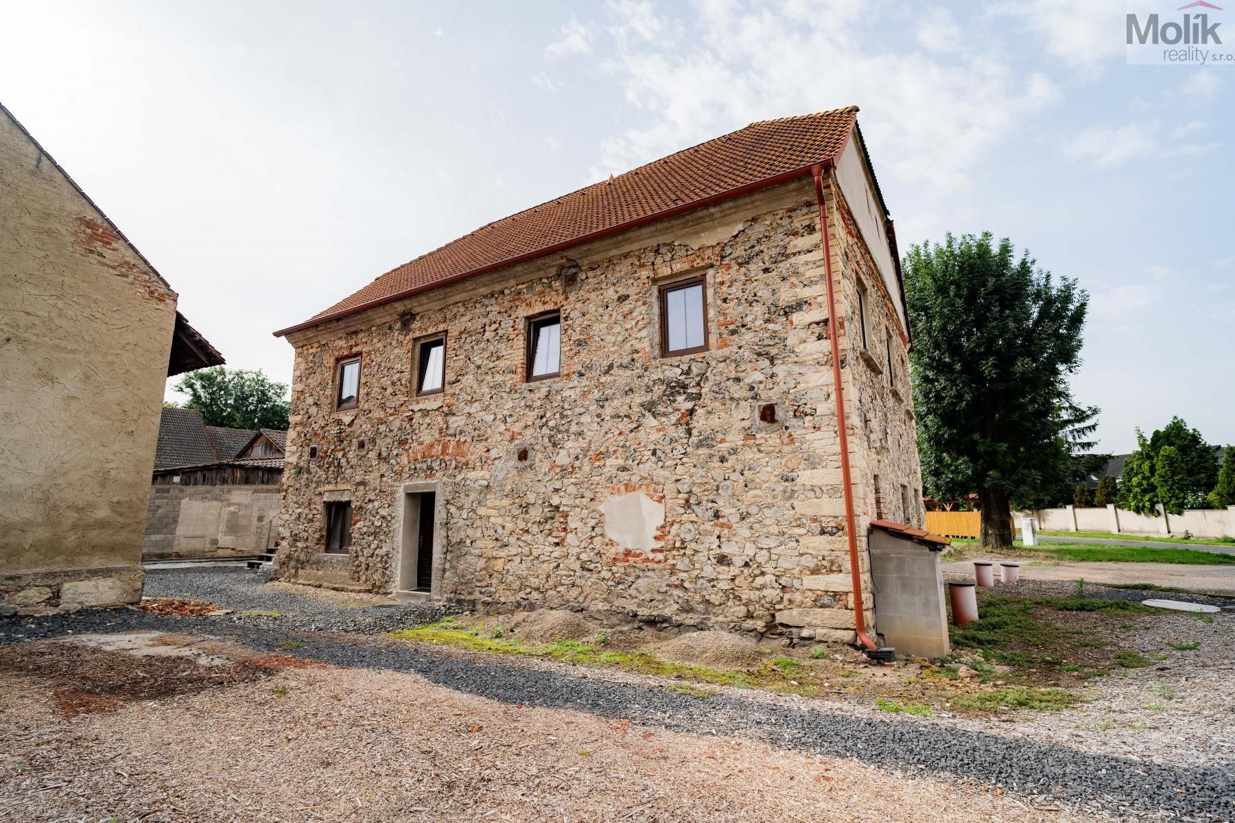 Rodinný dům · 233 m² · Lužice - 3