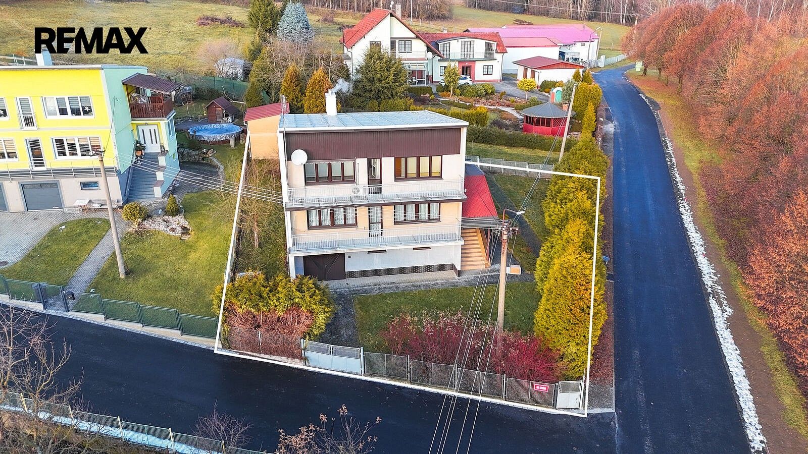 Rodinné domy, Halže, okres Tachov, Plzeňský kraj, 350 m² - 2