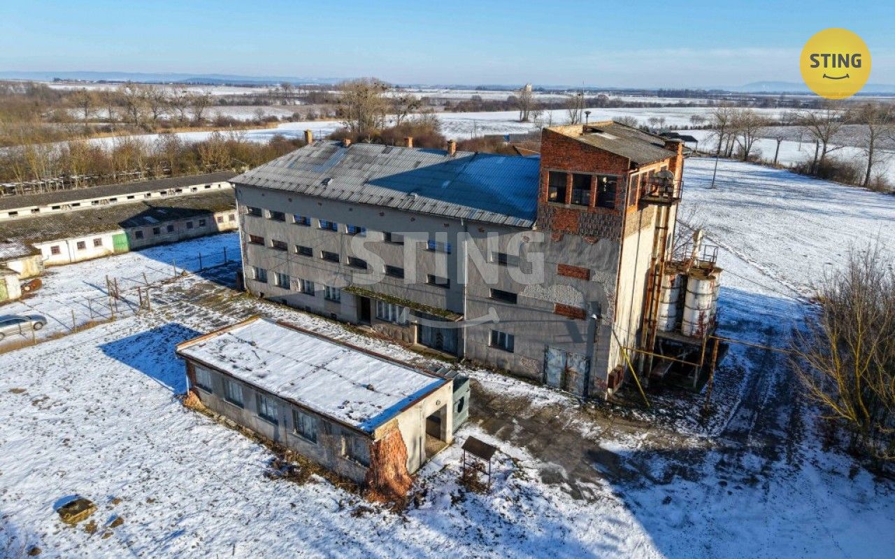 Zemědělské objekty, Hrdibořice, 3 200 m²