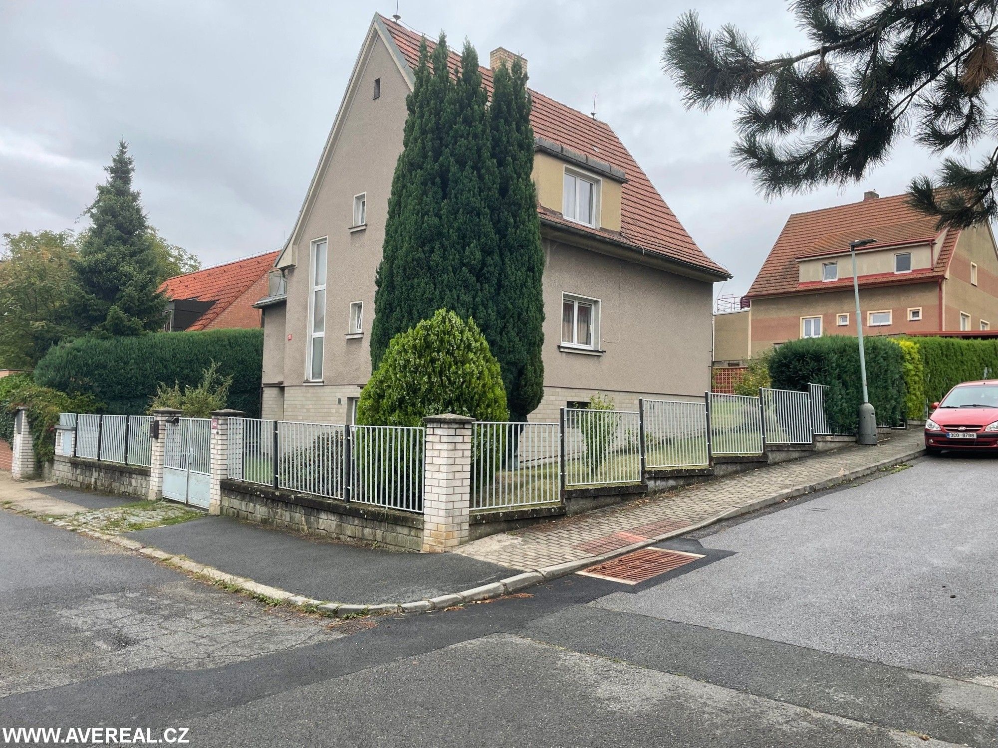 Prodej rodinný dům - V březinkách, Praha, 221 m²