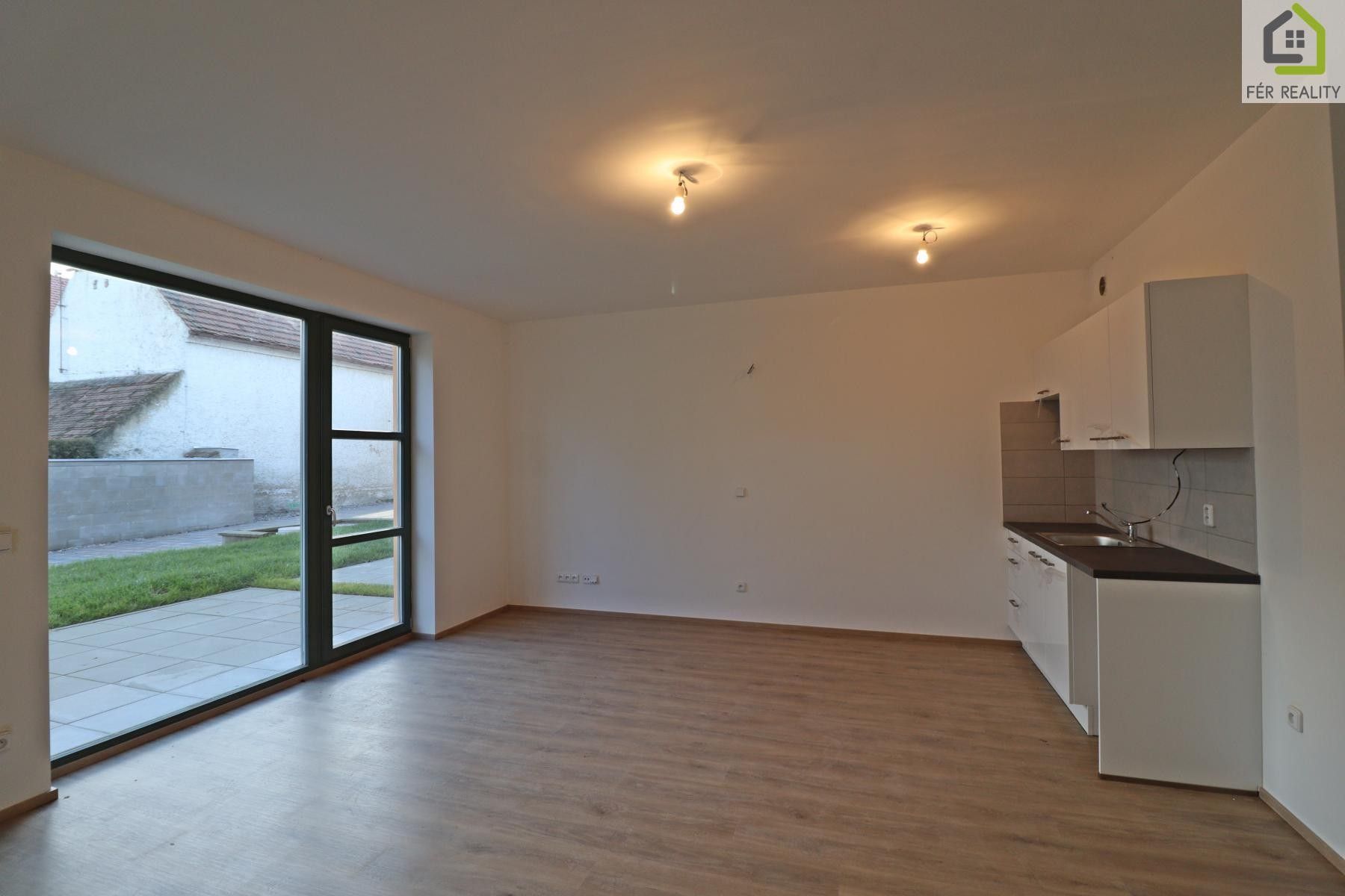 Pronájem byt 2+kk - Palackého náměstí  , Brozany nad Ohří