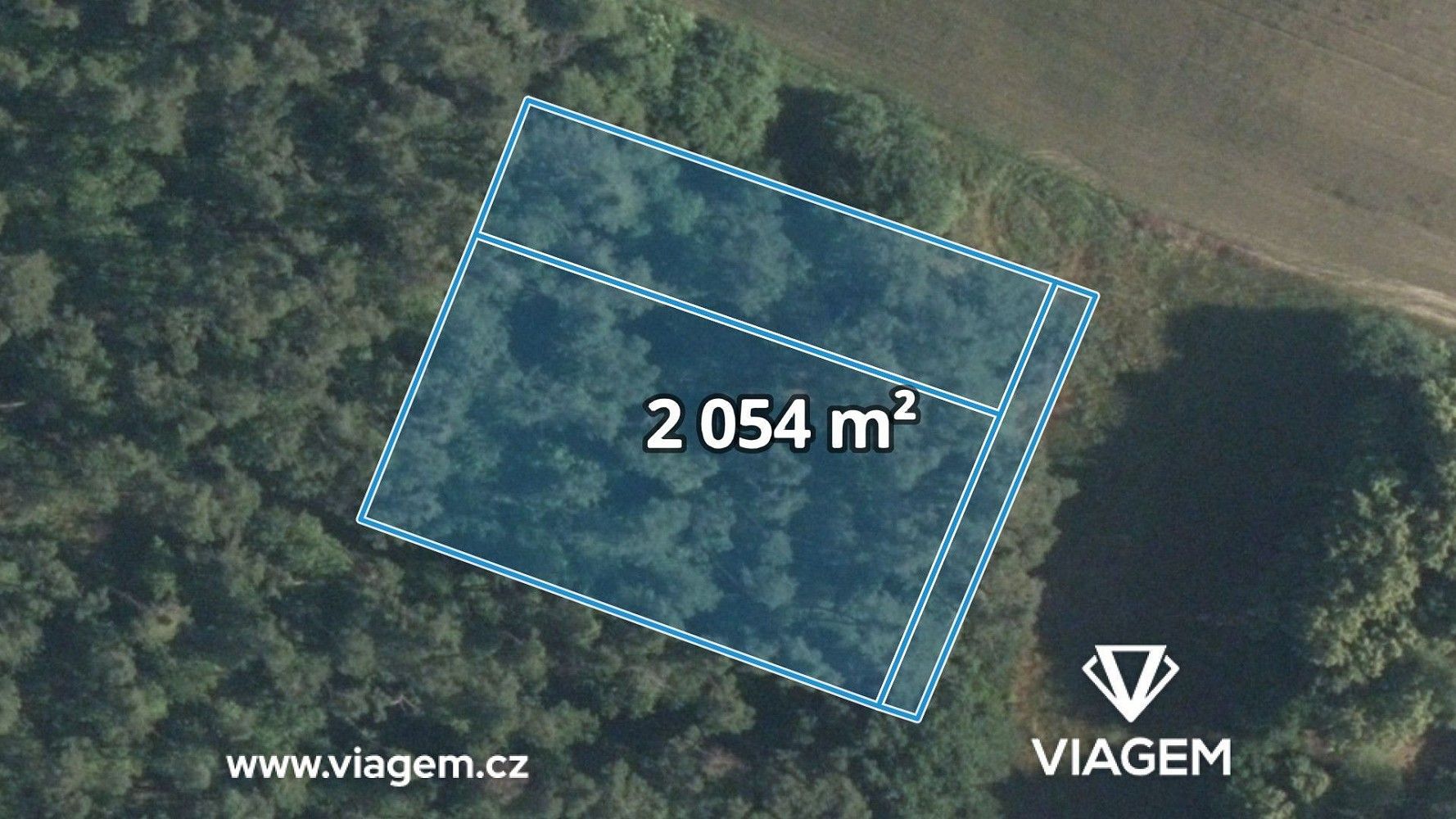 Les, 2 054 m²