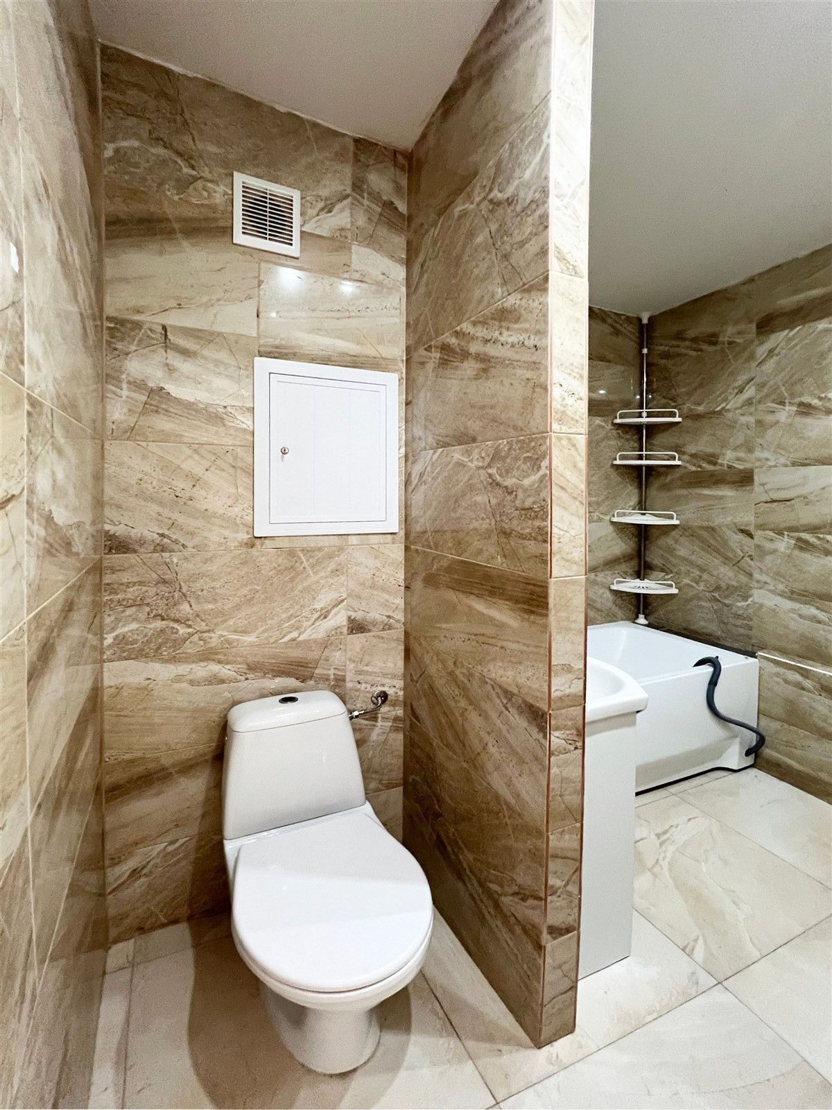 Pronájem byt 2+1 - Kamenný vrch 5269, Chomutov, 59 m² - 5