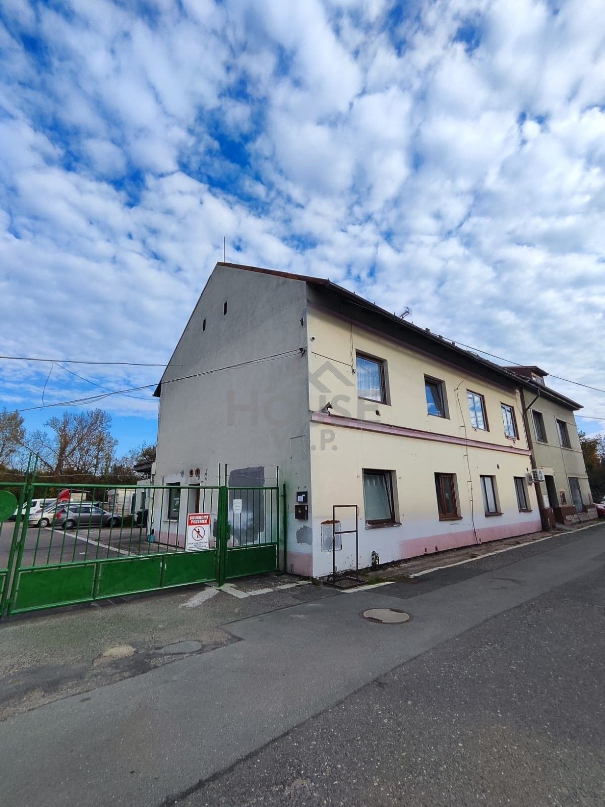 Činžovní domy, Sportovní, Přelouč, 426 m²