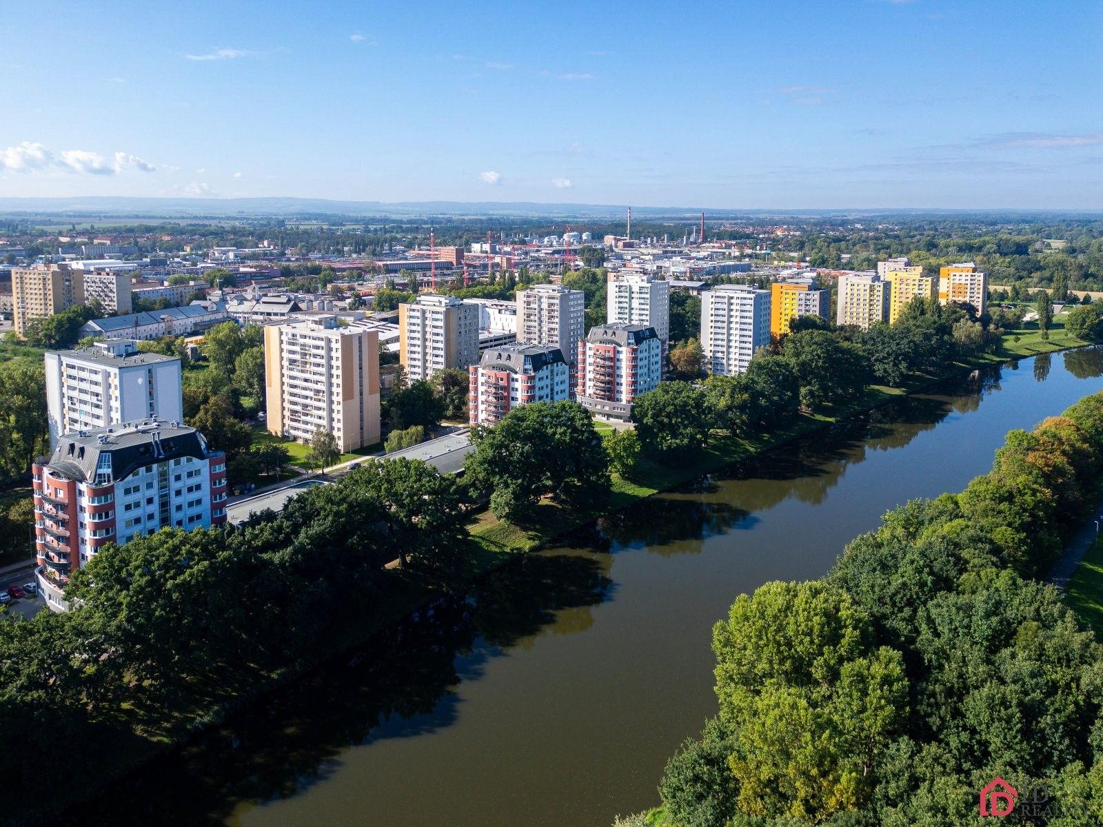 Byt 2+1 · 53 m² · nábřeží Závodu míru, Pardubice - 3