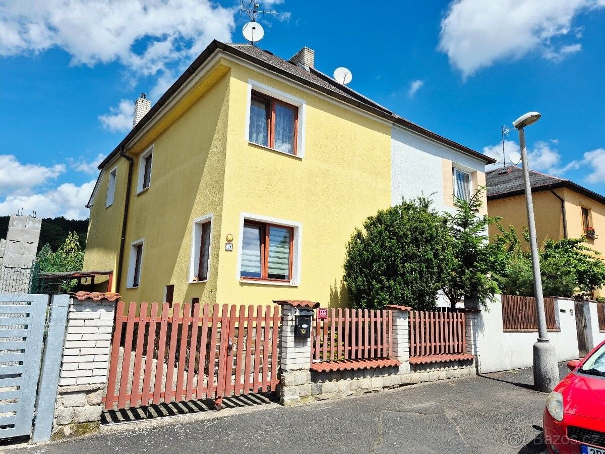 Rodinné domy, Chomutov, 430 03 - 1