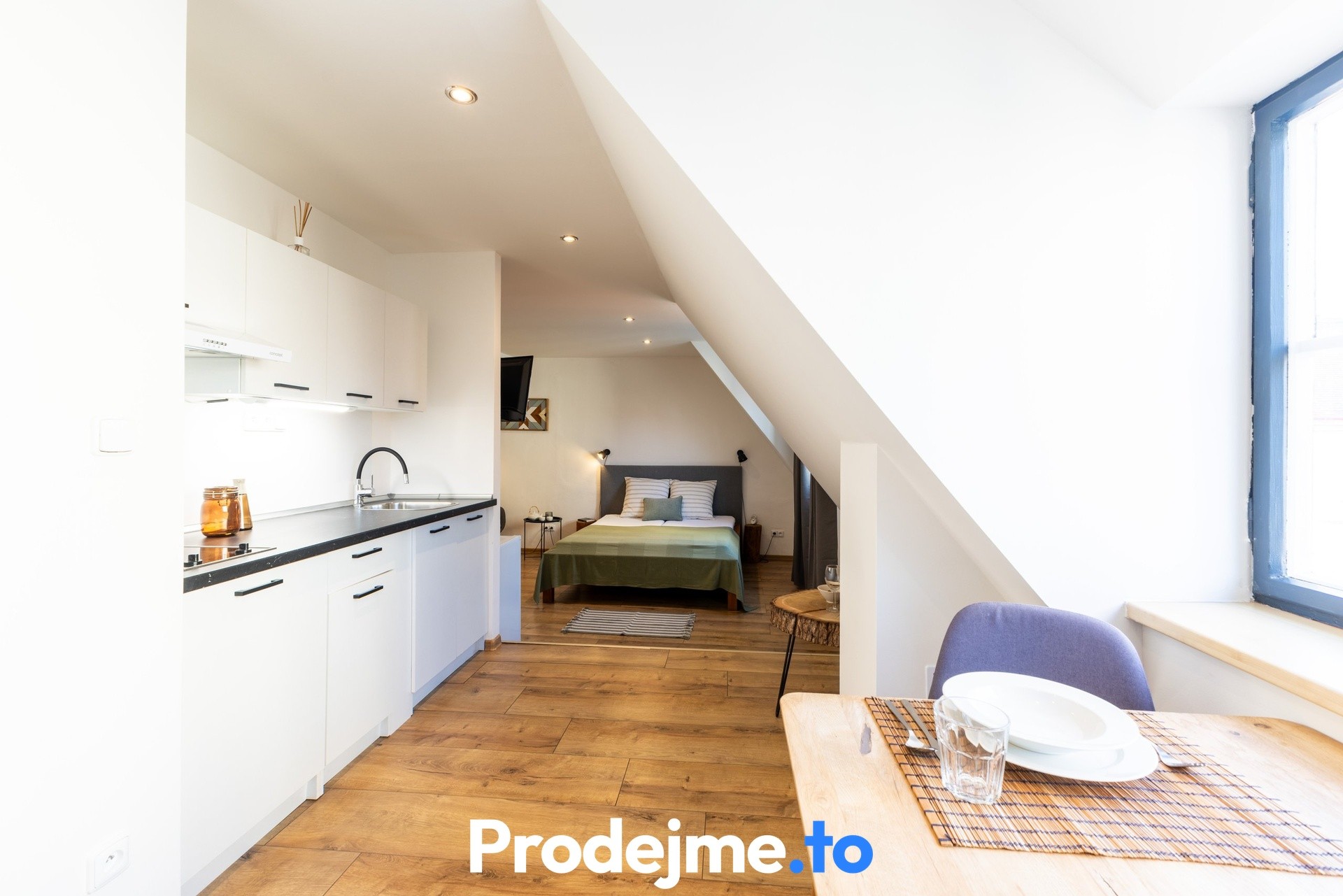 Prodej byt 1+kk - Mikulášské náměstí, Znojmo, 32 m² - 2