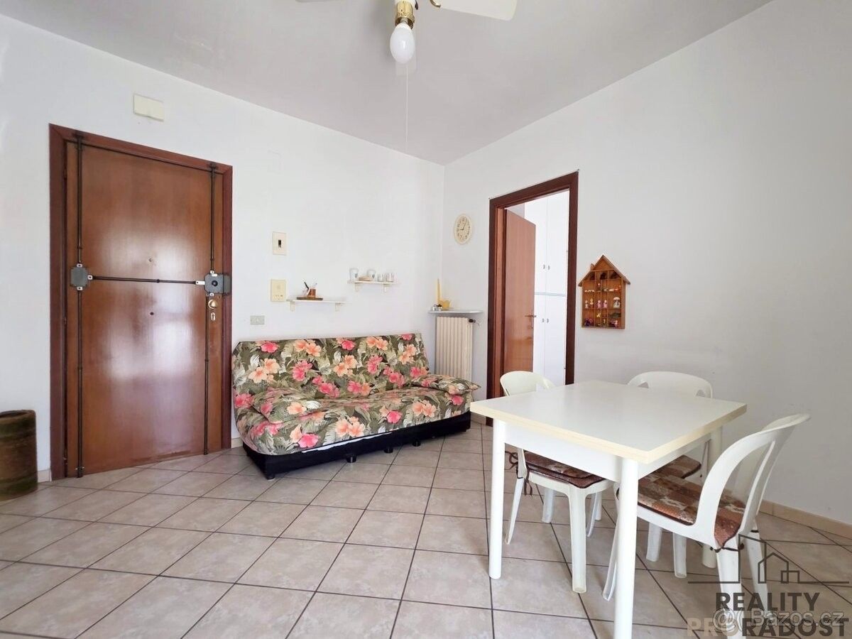 Prodej byt - 987 66, Zahraničí