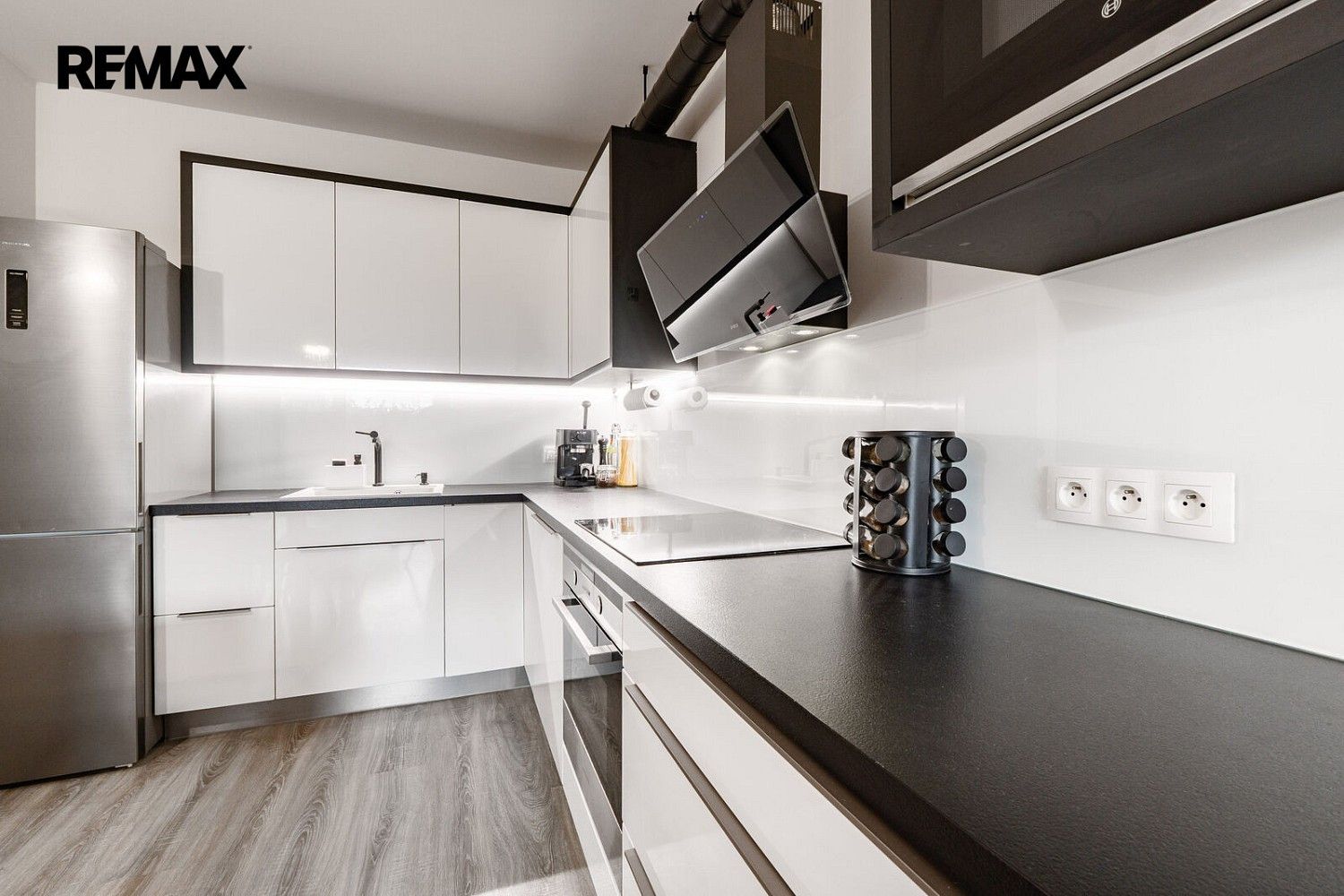 Prodej byt 2+kk - Praha - Modřany, okres Praha 12, Hlavní město Praha, 65 m² - 5