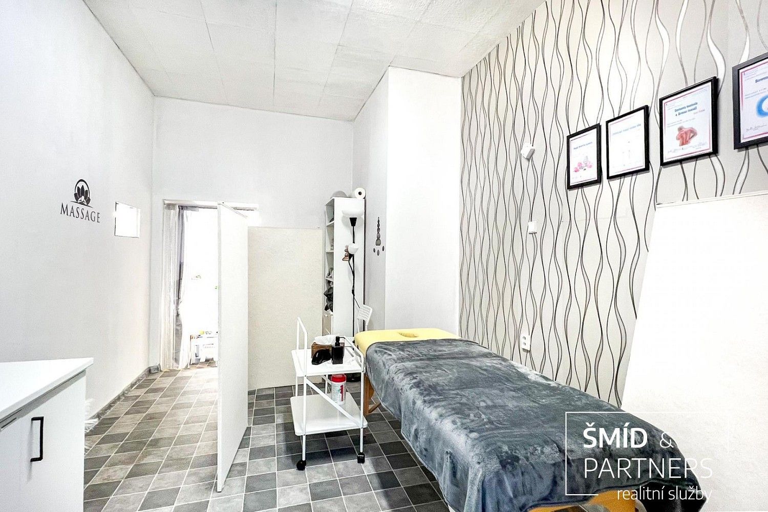 Rodinné domy, Zásmuky, okres Kolín, Středočeský kraj, 540 m² - 2