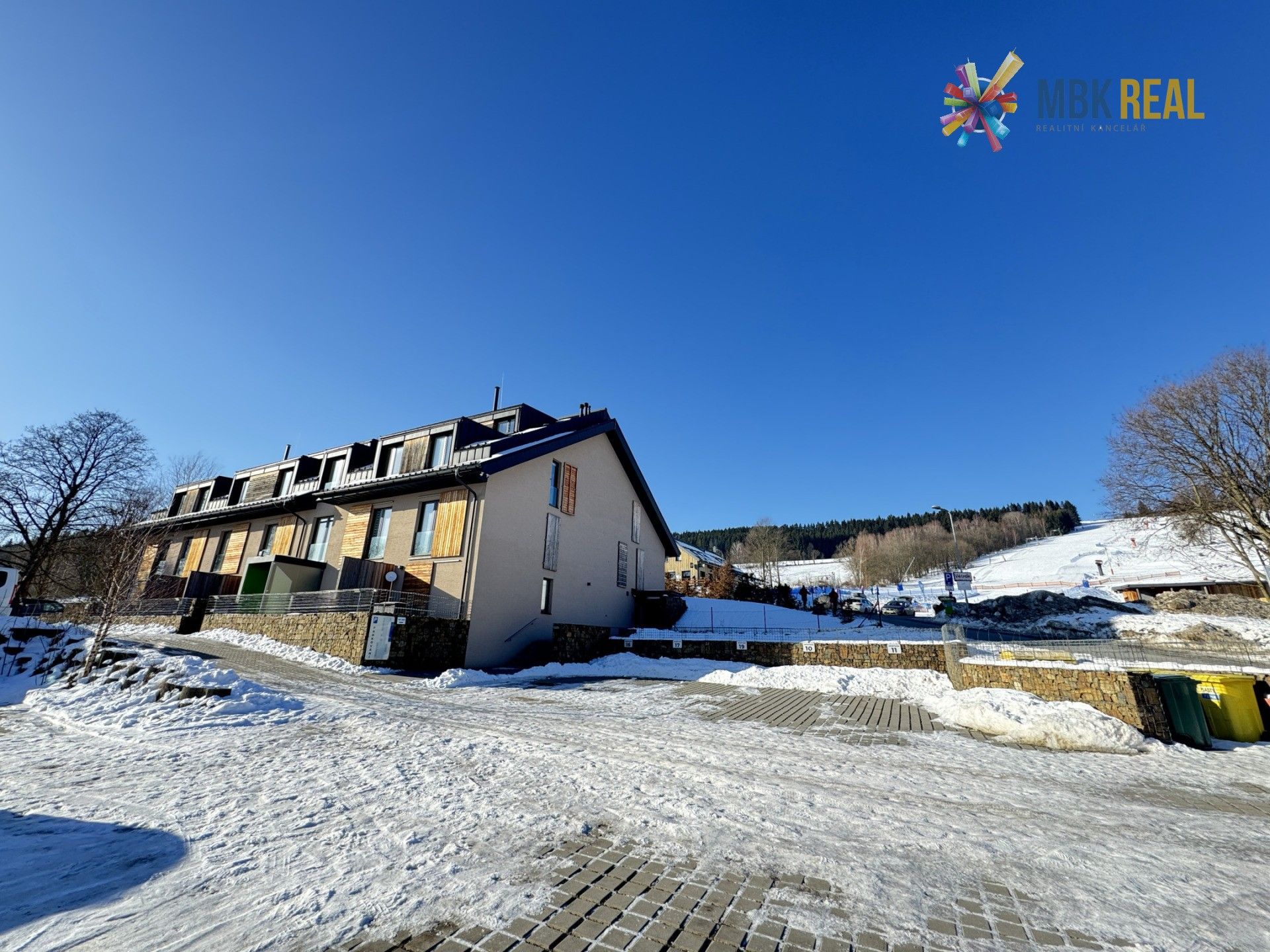 Prodej komerční - Dolní Morava, 48 m²