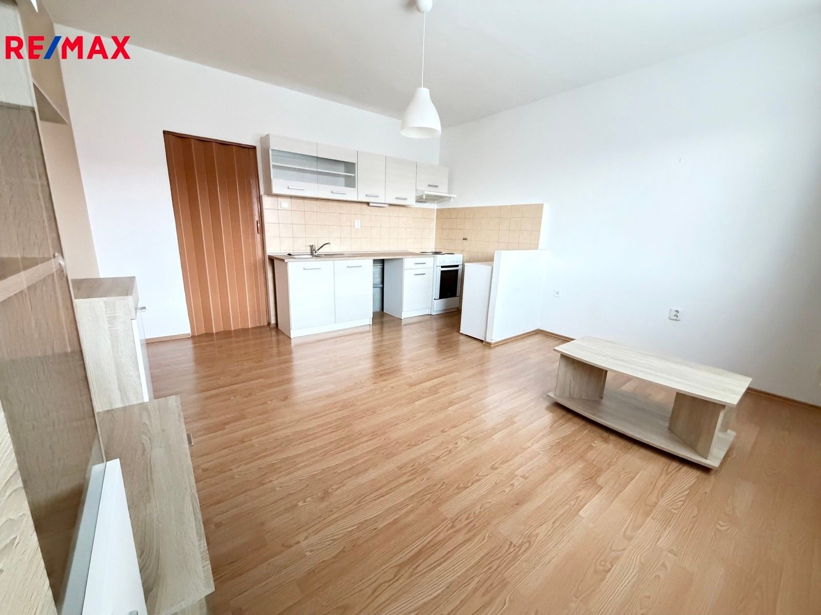 Pronájem byt 2+kk - Dolejšova 729, Osek, 43 m²