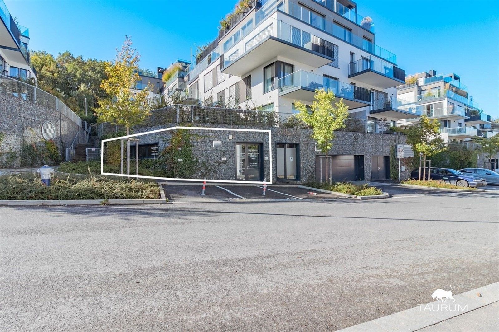 Prodej kancelář - Lerausova, Praha, 92 m²