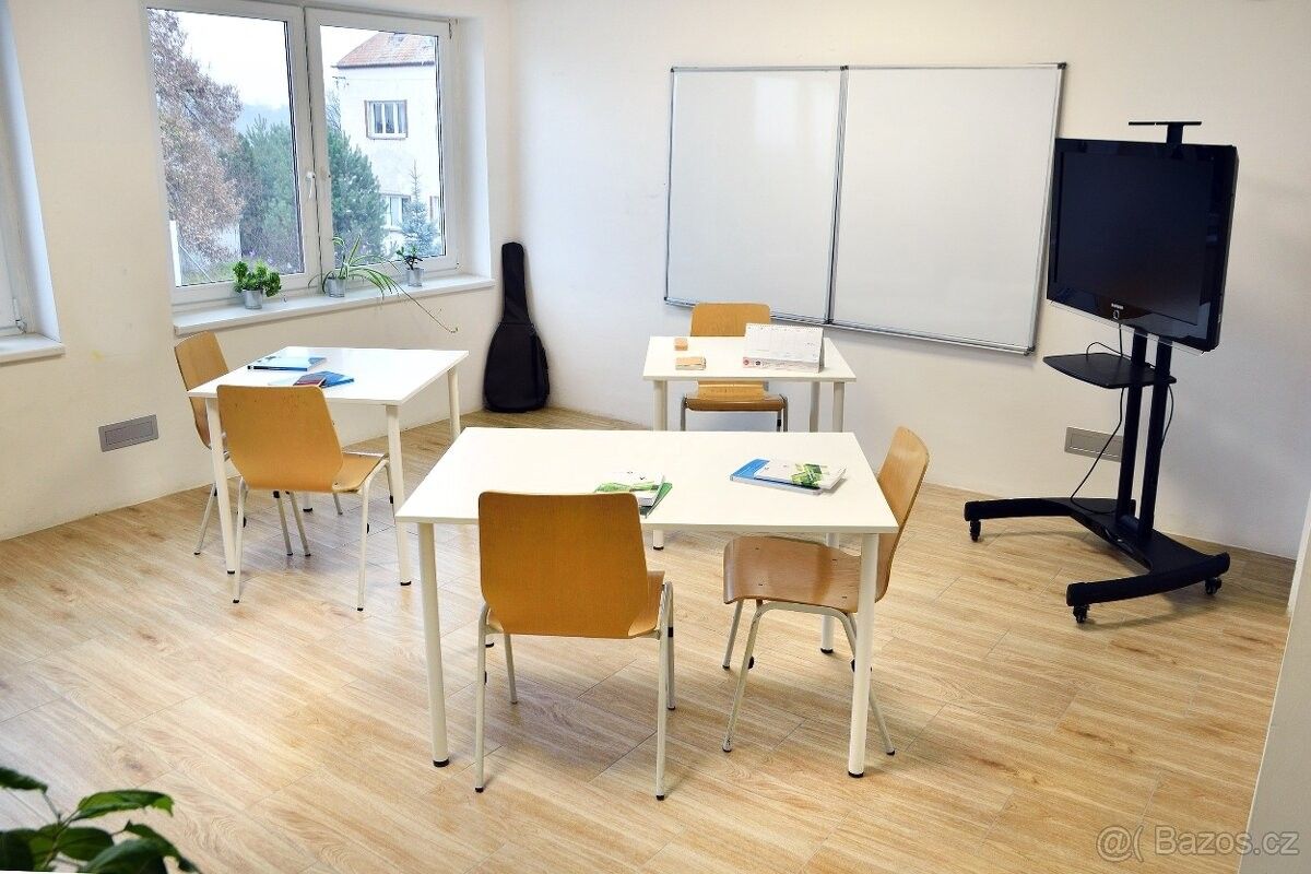 Kanceláře, Uherské Hradiště, 686 01