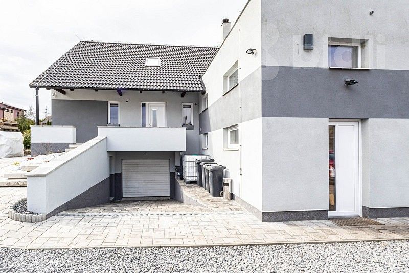 Rodinný dům, 318 m²
