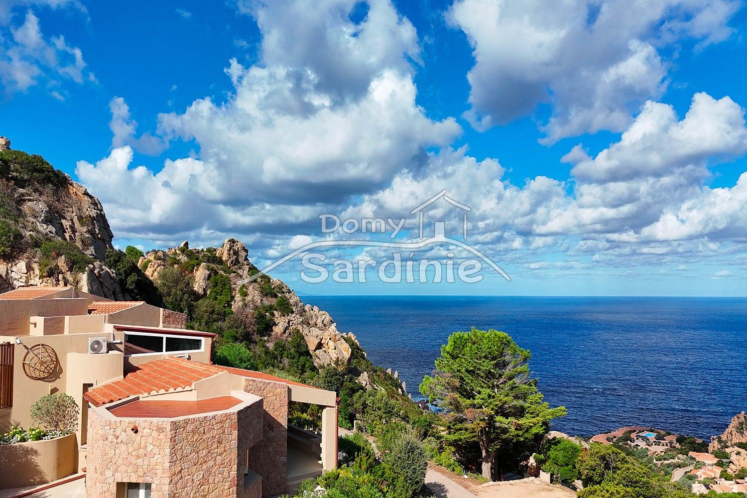 Vily, Costa Paradiso, Sardinie, Itálie, 392 m² - 1