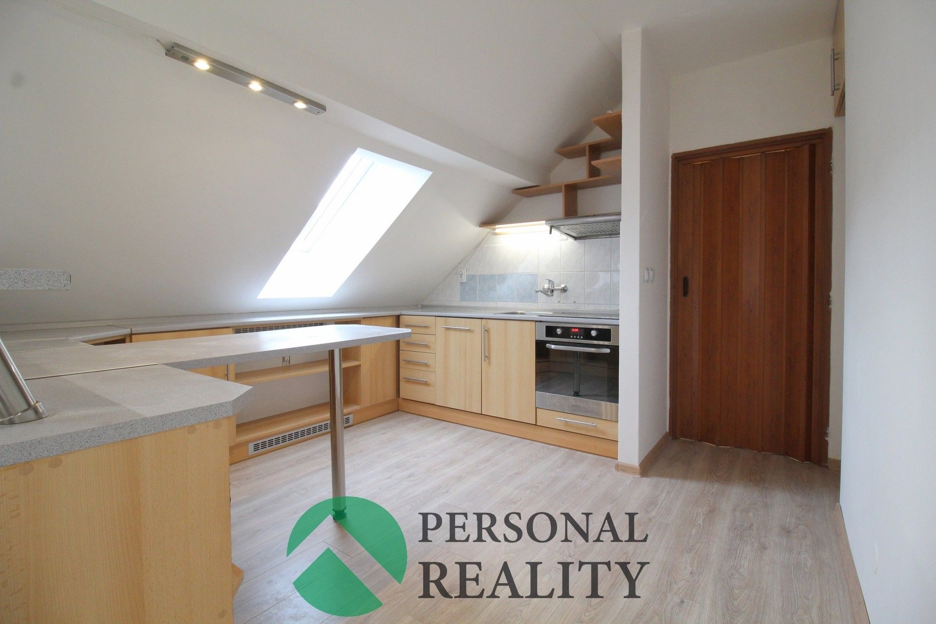 3+kk, sídliště 9. května, Nejdek, 56 m²