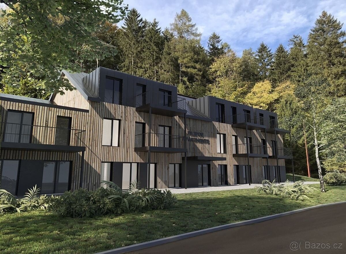 Ostatní, Velká nad Veličkou, 696 74