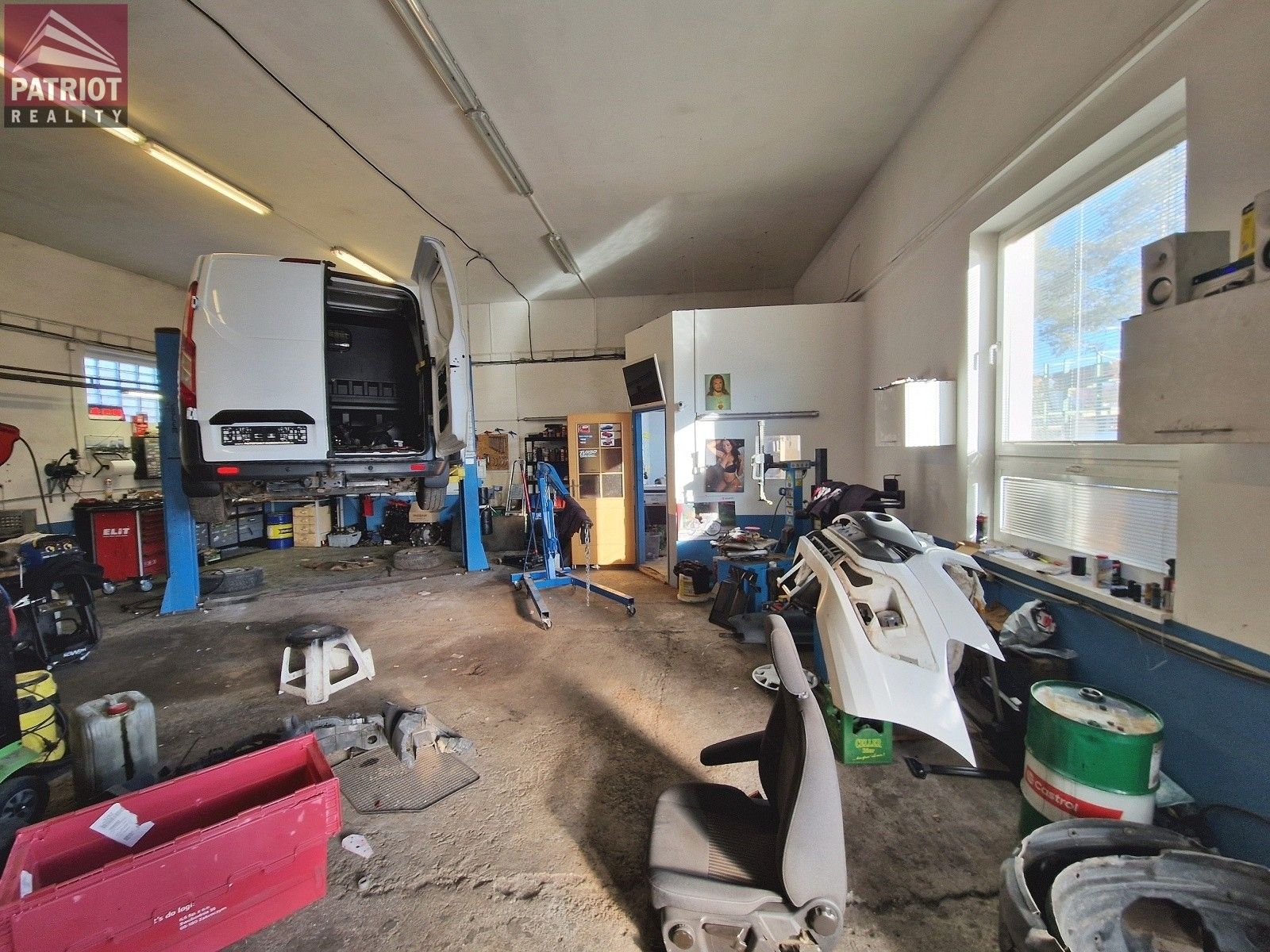 Pronájem výrobní prostory - U Romzy, Olomouc, 90 m²