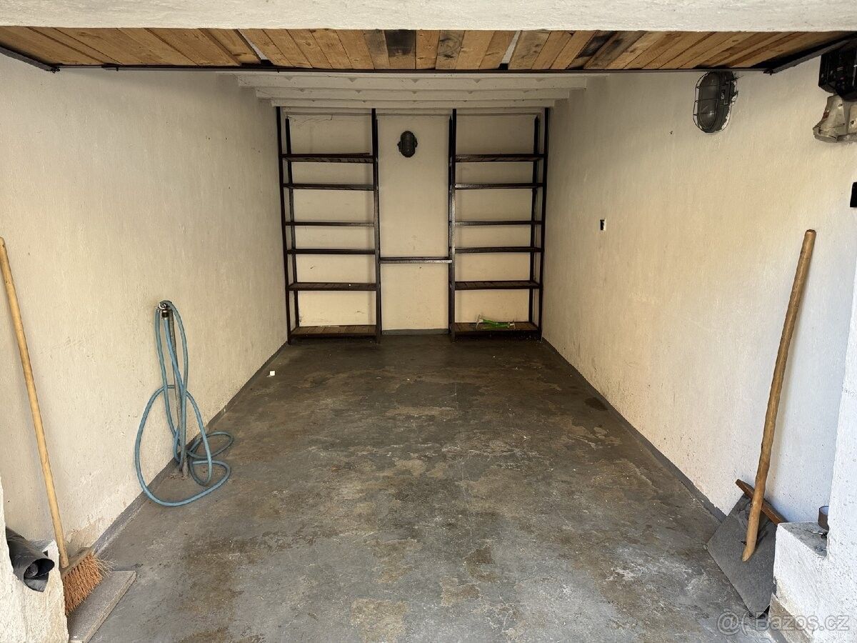 Pronájem garáž - Zlín, 760 05