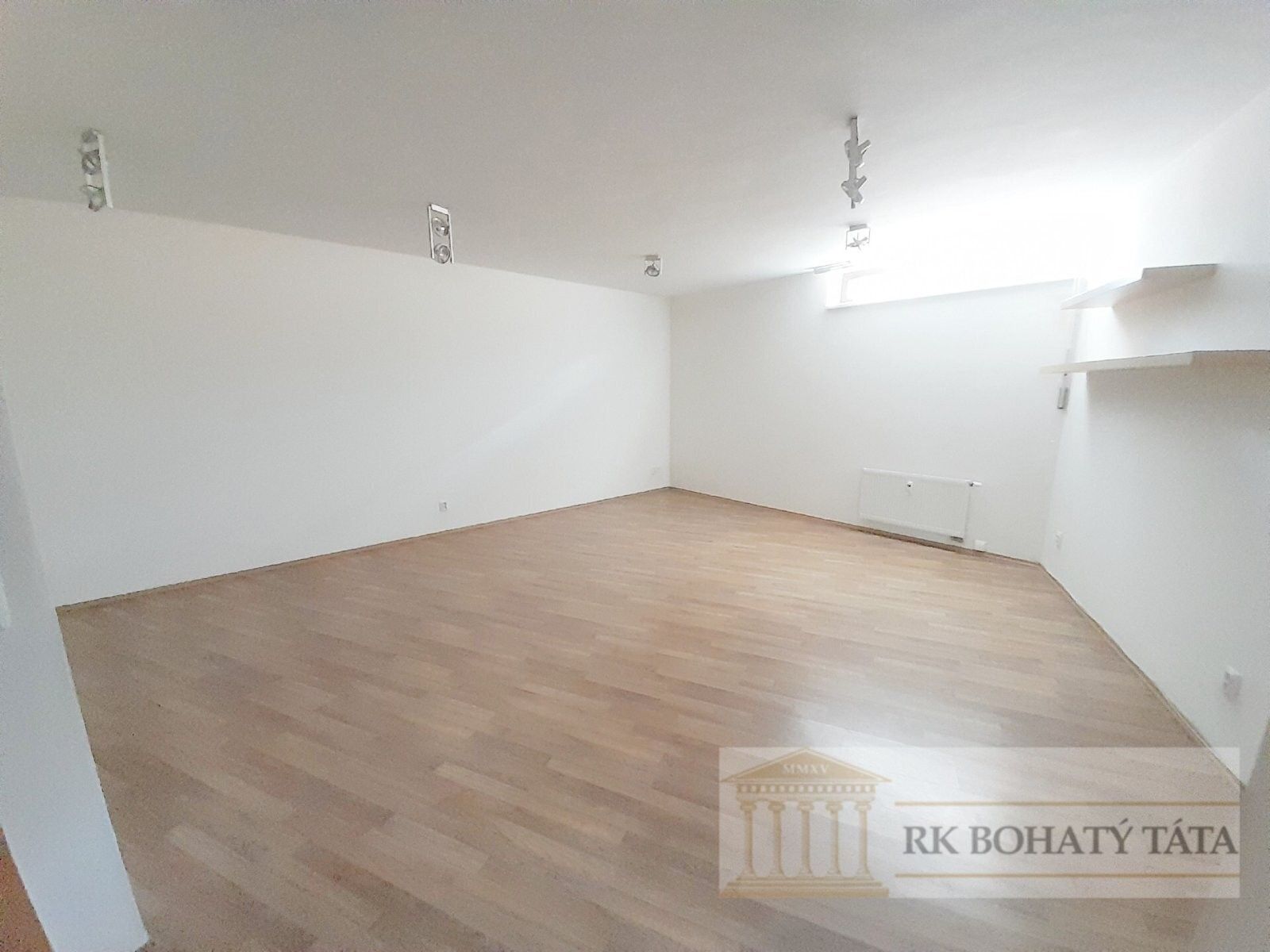 Pronájem byt 1+kk - Tetínská, Praha, 46 m² - 2
