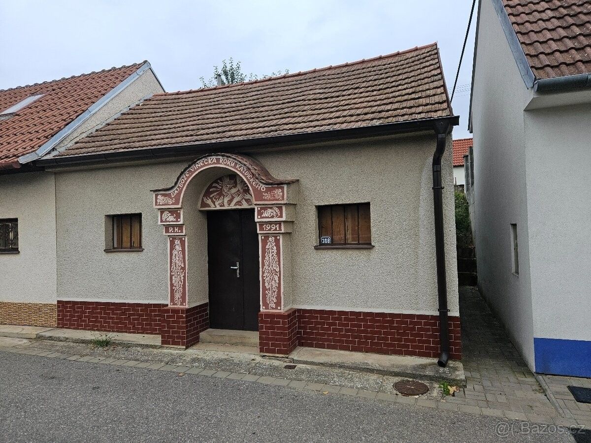 Ostatní, Mutěnice, 696 11 - 1