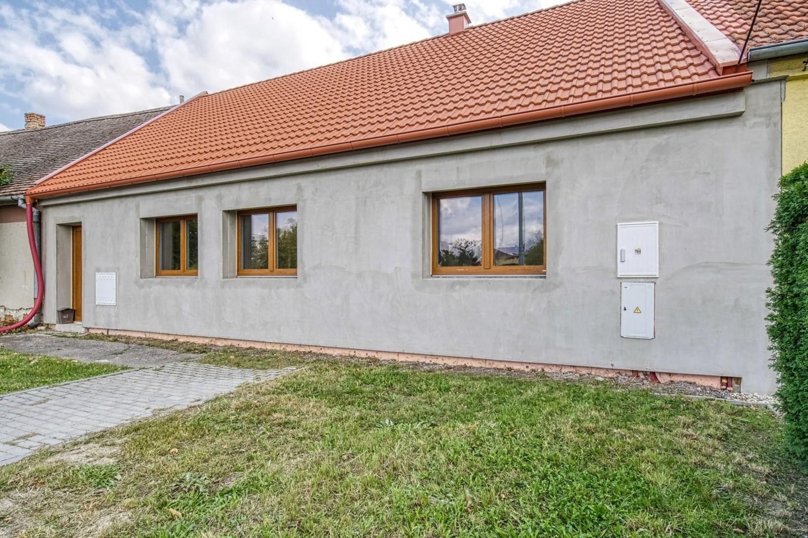 Rodinné domy, Hevlín, 162 m² - 1
