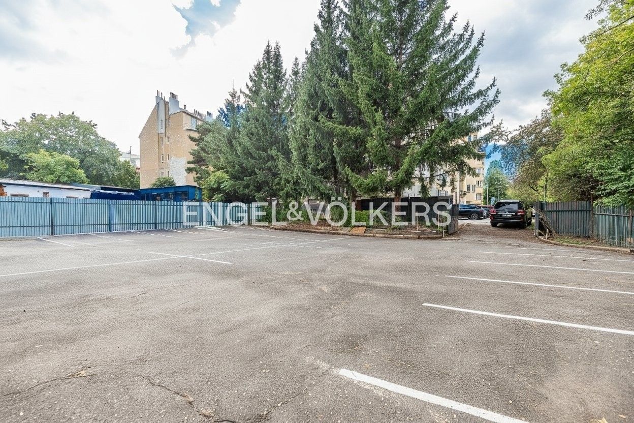 Pronájem komerční - Pivovarnická, Praha, 350 m²