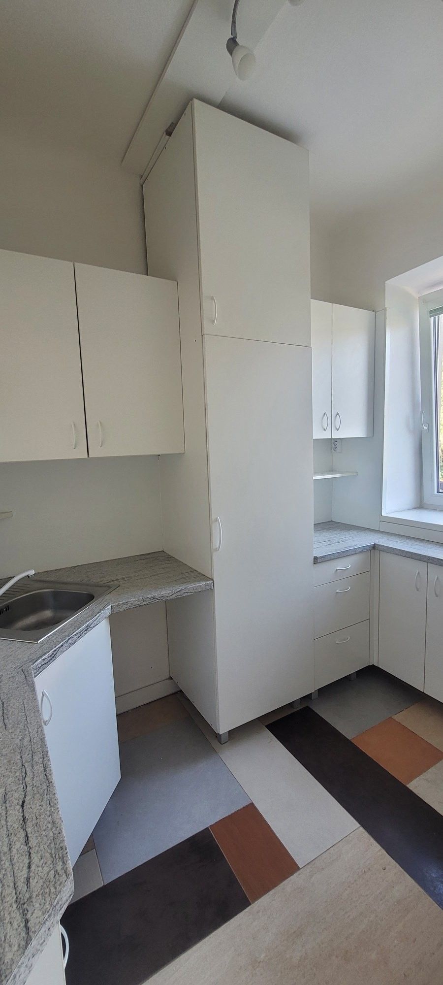 Pronájem byt 2+1 - Kněžskodvorská, České Budějovice, 42 m²