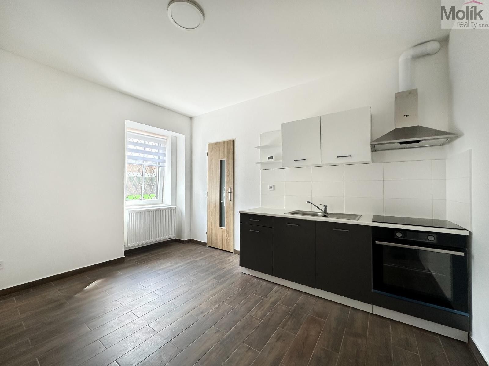 Pronájem byt 1+1 - Obránců míru, Osek, 36 m²