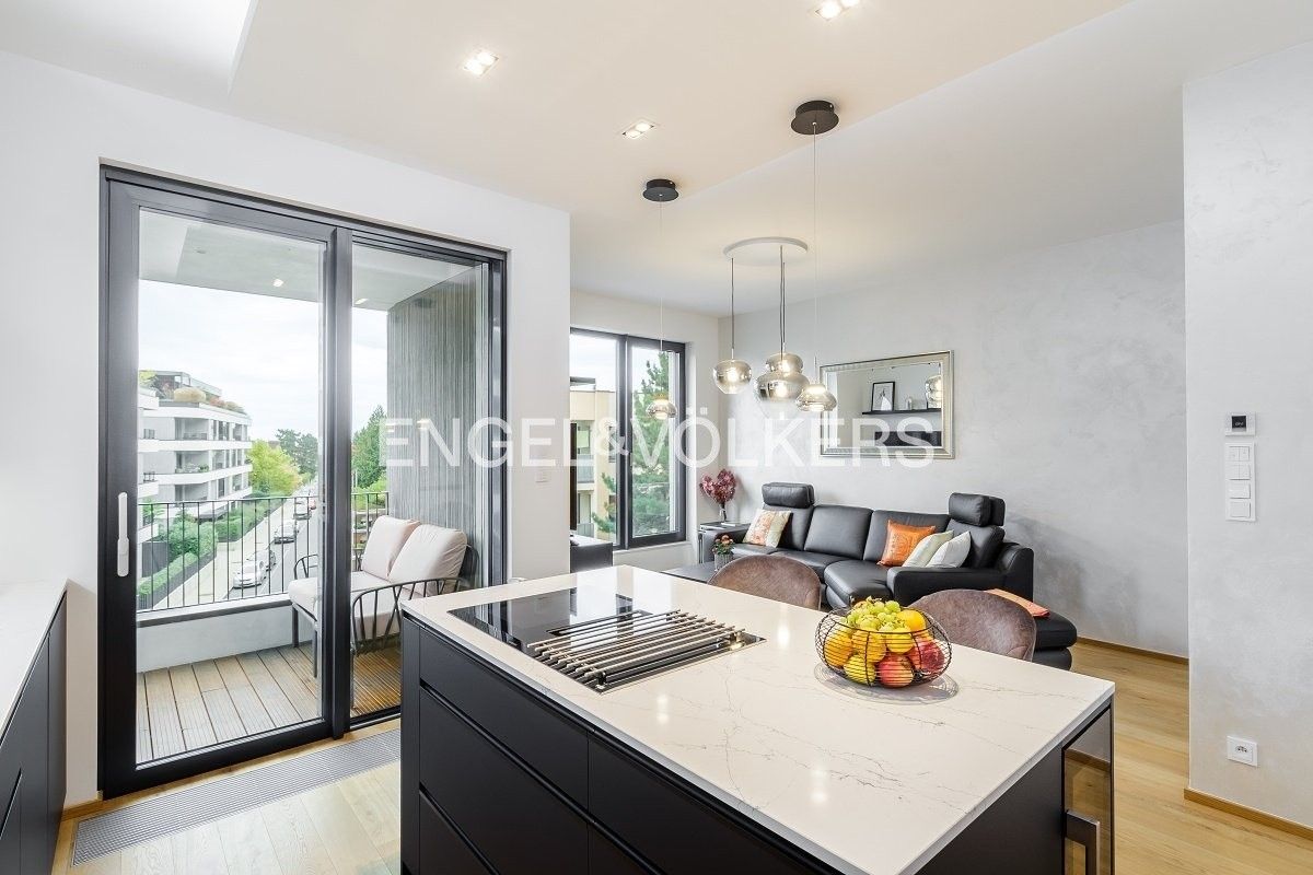 Pronájem byt 2+kk - Na dračkách, Praha, 58 m²