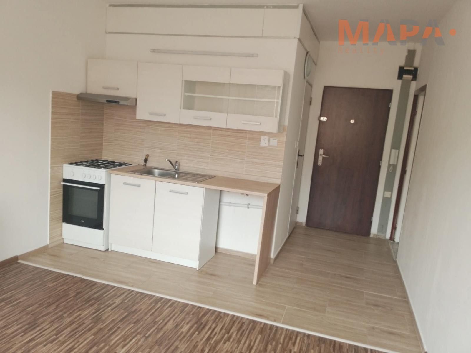 Pronájem byt 1+1 - Mládežnická, Jirkov, 40 m²