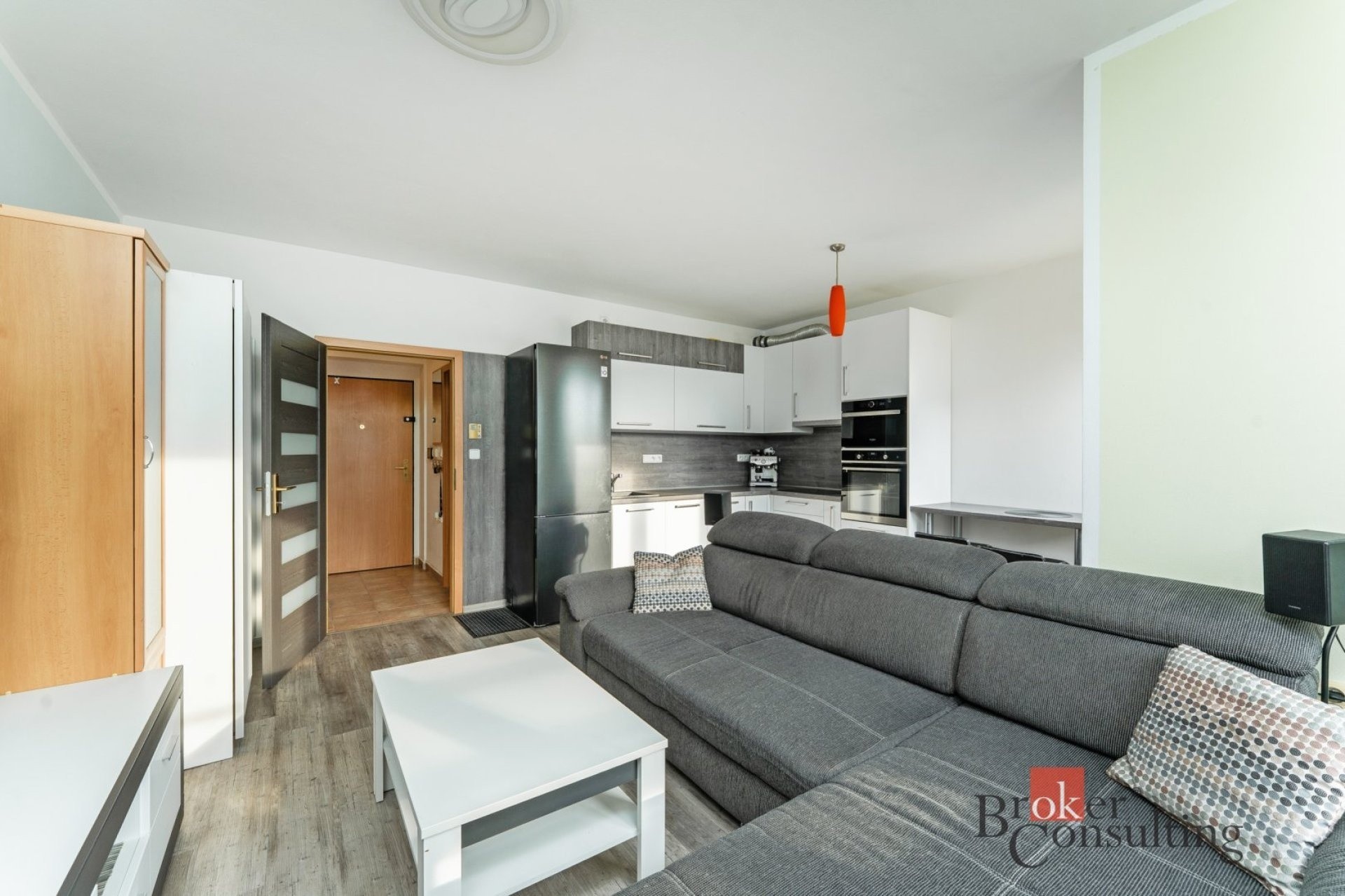 1+kk, Ve Stromovce, Hradec Králové, 33 m²