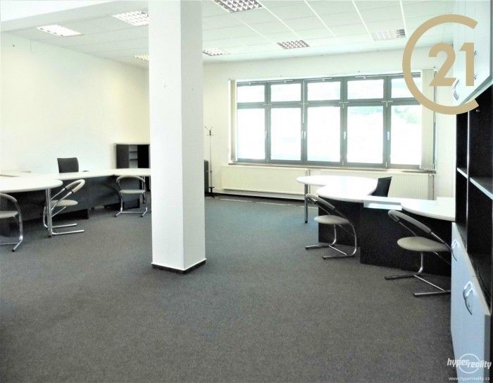Kanceláře, třída Tomáše Bati, Zlín, Louky, 65 m²