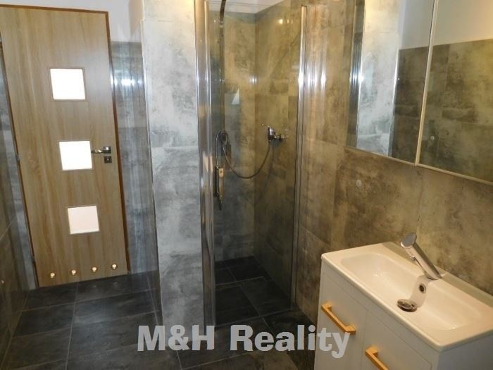 Prodej byt - Čeladná, 739 12