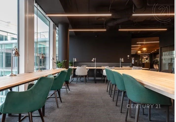 Pronájem kancelář - Plynární, Praha, 499 m²