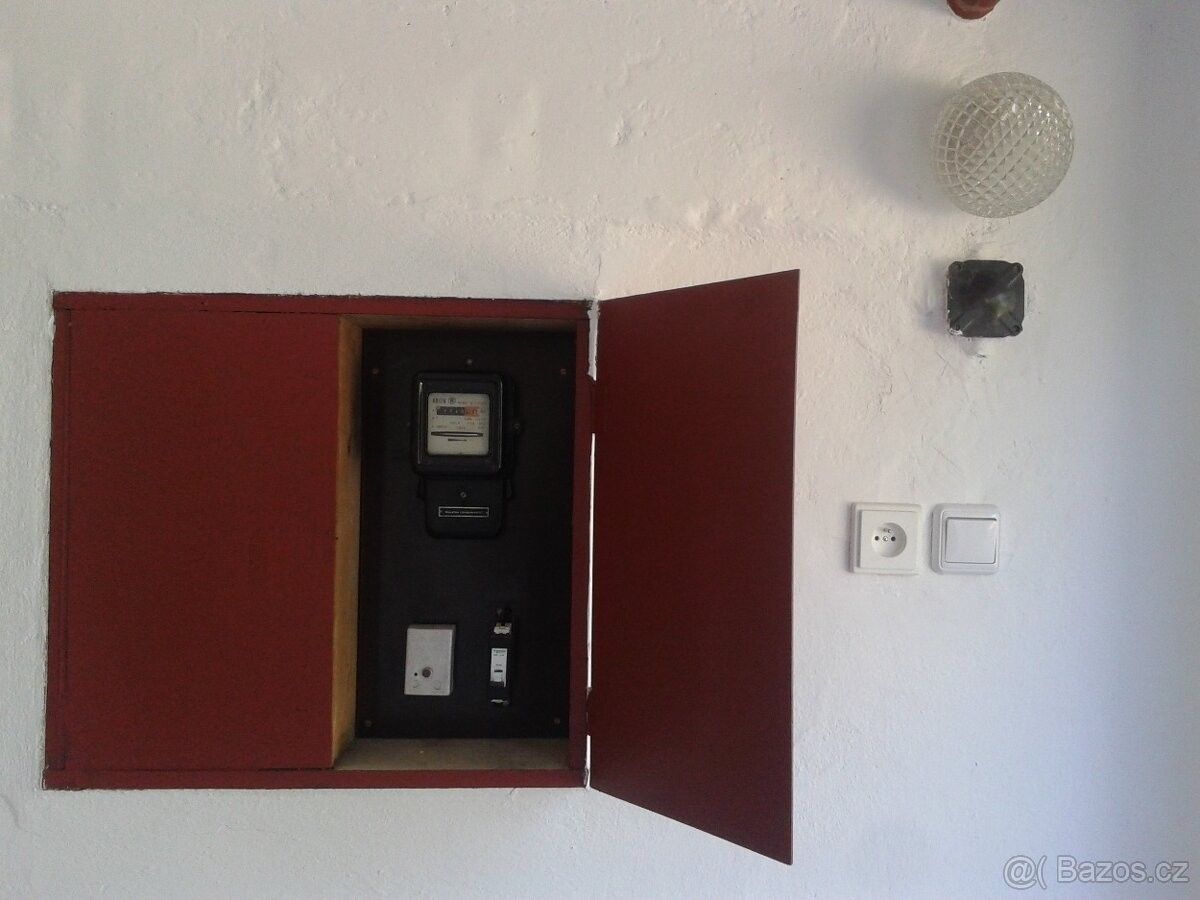 Pronájem garáž - Tábor, 390 02