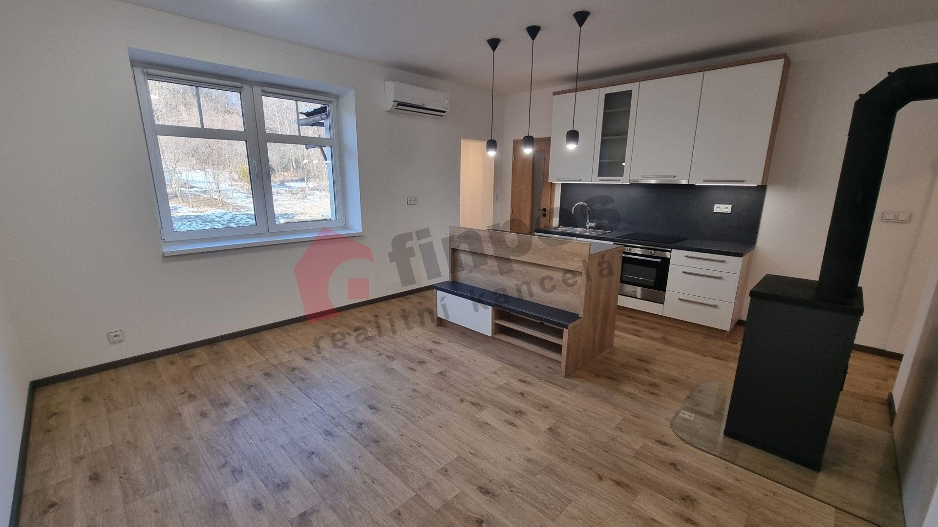 2+1, Javorník, 74 m²