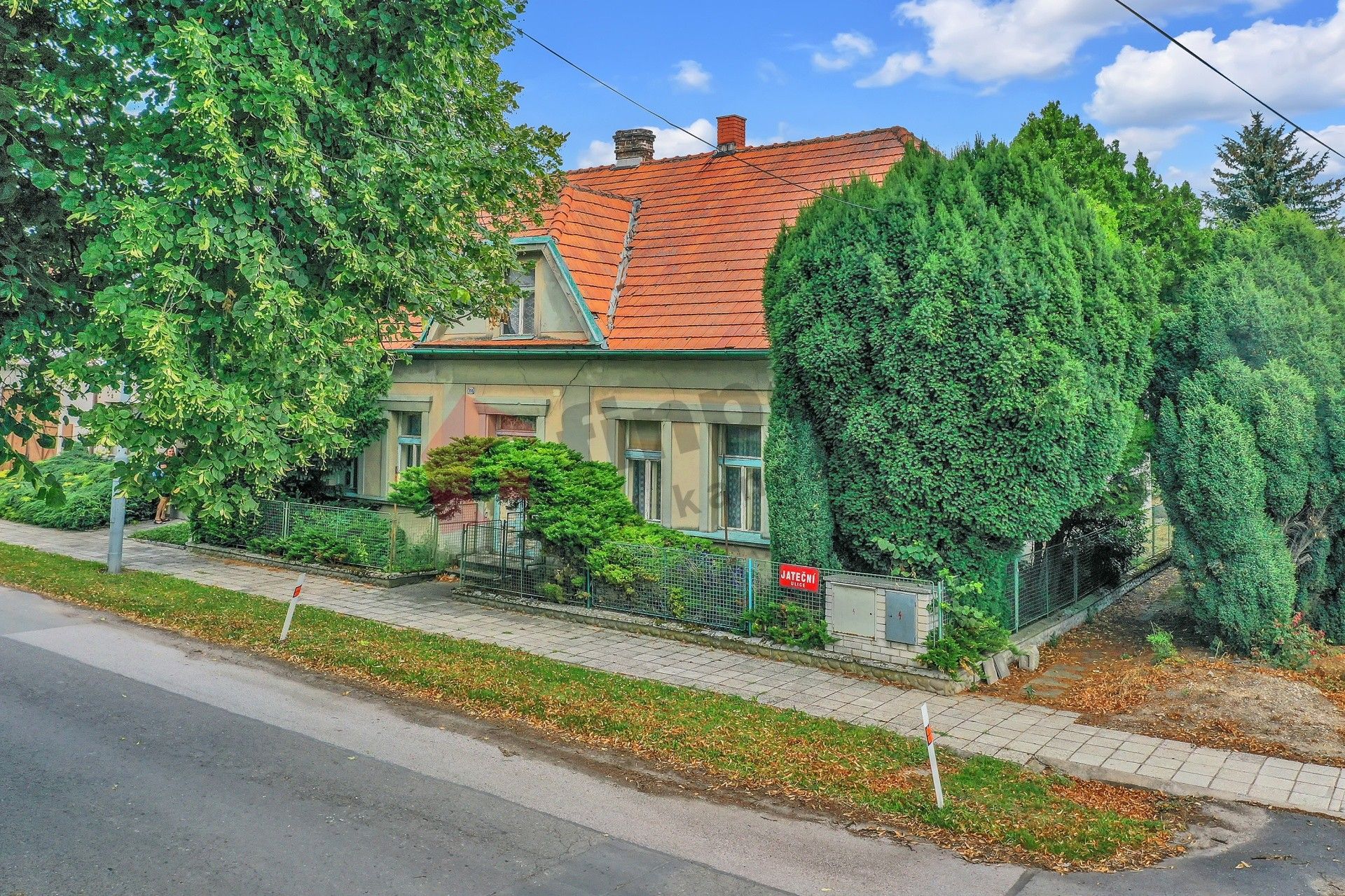 Rodinné domy, Jateční, Městec Králové, 244 m²