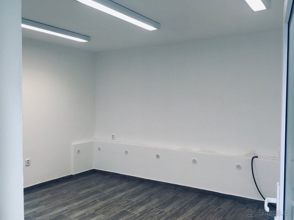 Pronájem obchodní prostory - Odry, 742 35