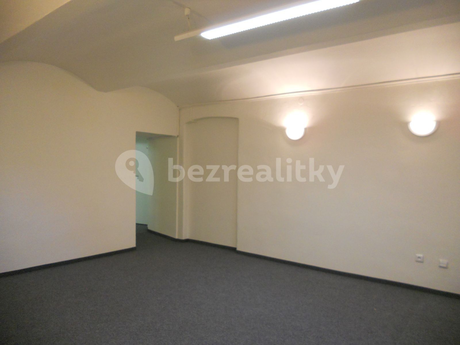 Pronájem kancelář - Korunovační, Praha - Bubeneč, 48 m² - 1