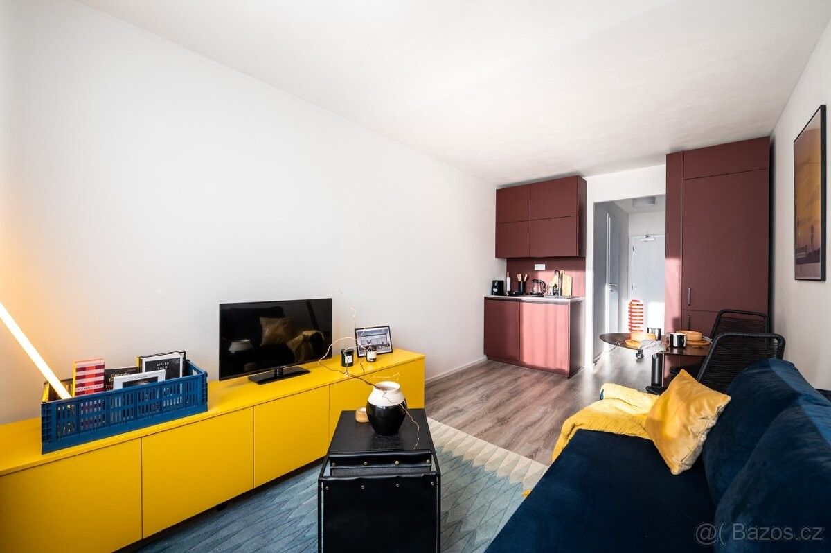 Prodej byt 1+kk - Praha, 140 00, 23 m²