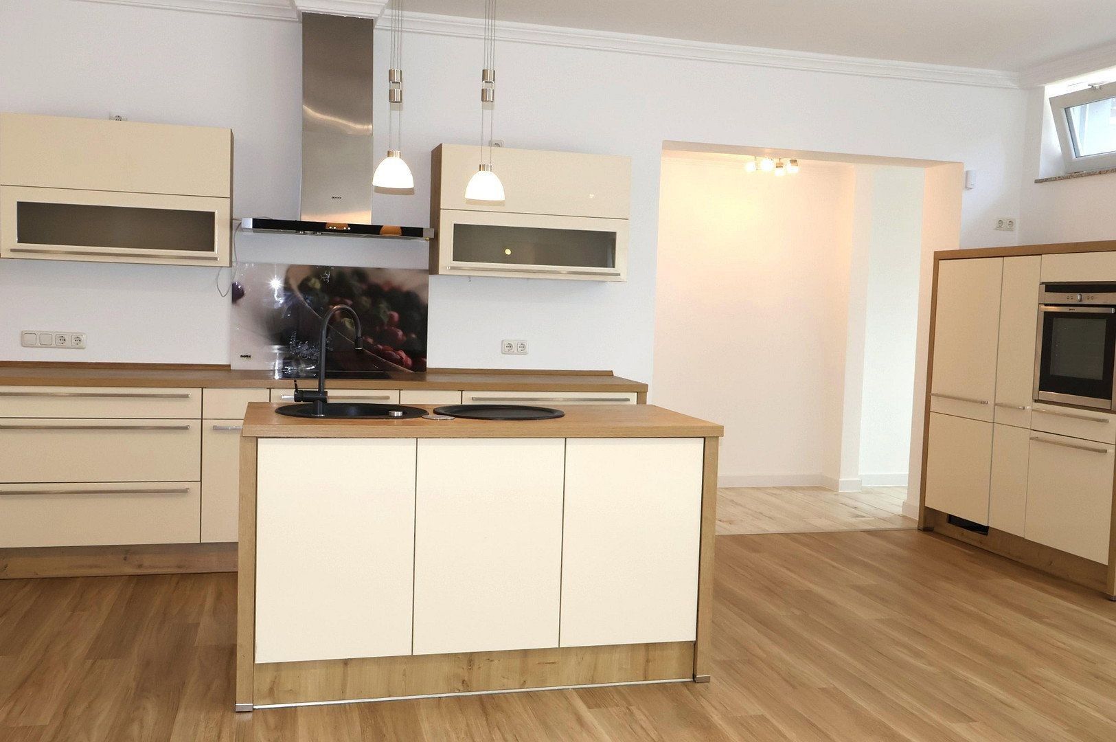 Byt 2+1 · 106 m² · , Dolní Sasko - 4