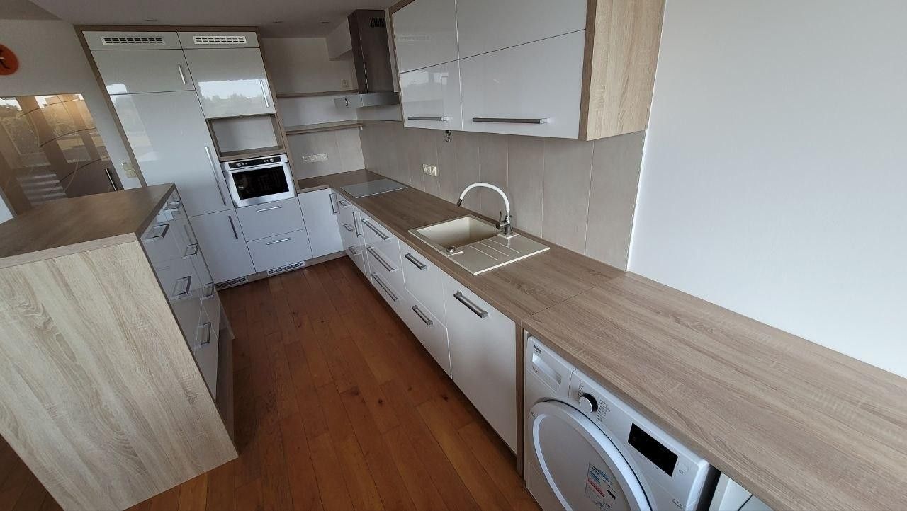 Pronájem byt 3+kk - Na rovnosti, Praha, 76 m² - 2