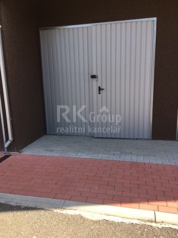 Garáže, Kozmíkova, Praha, 19 m² - 2