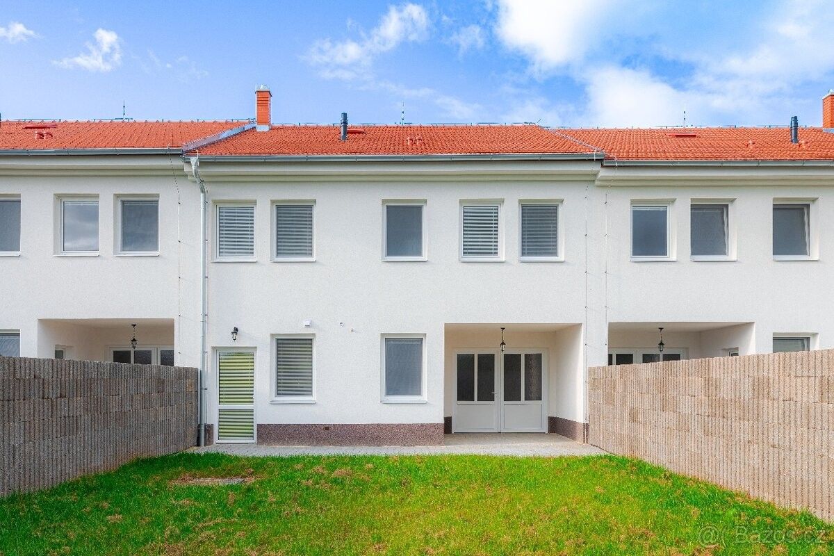 Pronájem rodinný dům - Ivanovice na Hané, 683 23