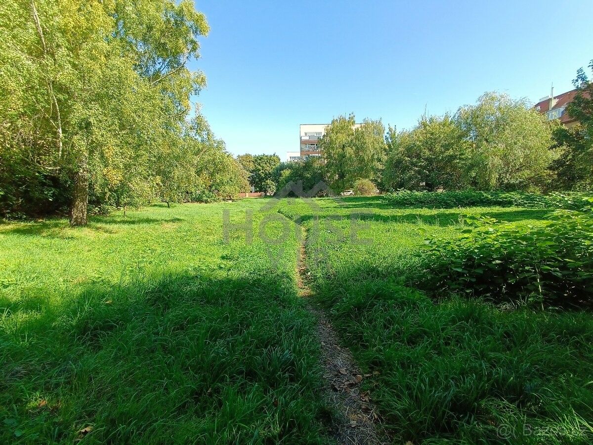 Pozemky pro bydlení, Praha, 160 00