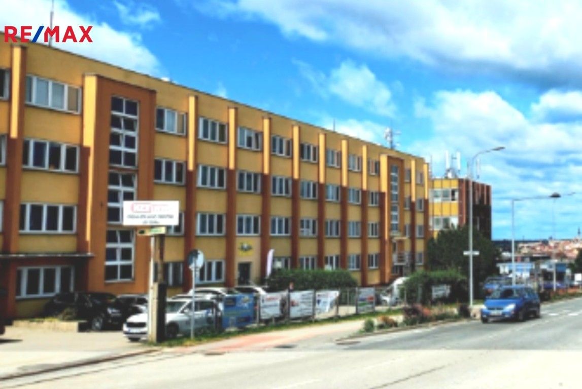 Sklady, Chýnovská, Tábor, 657 m²