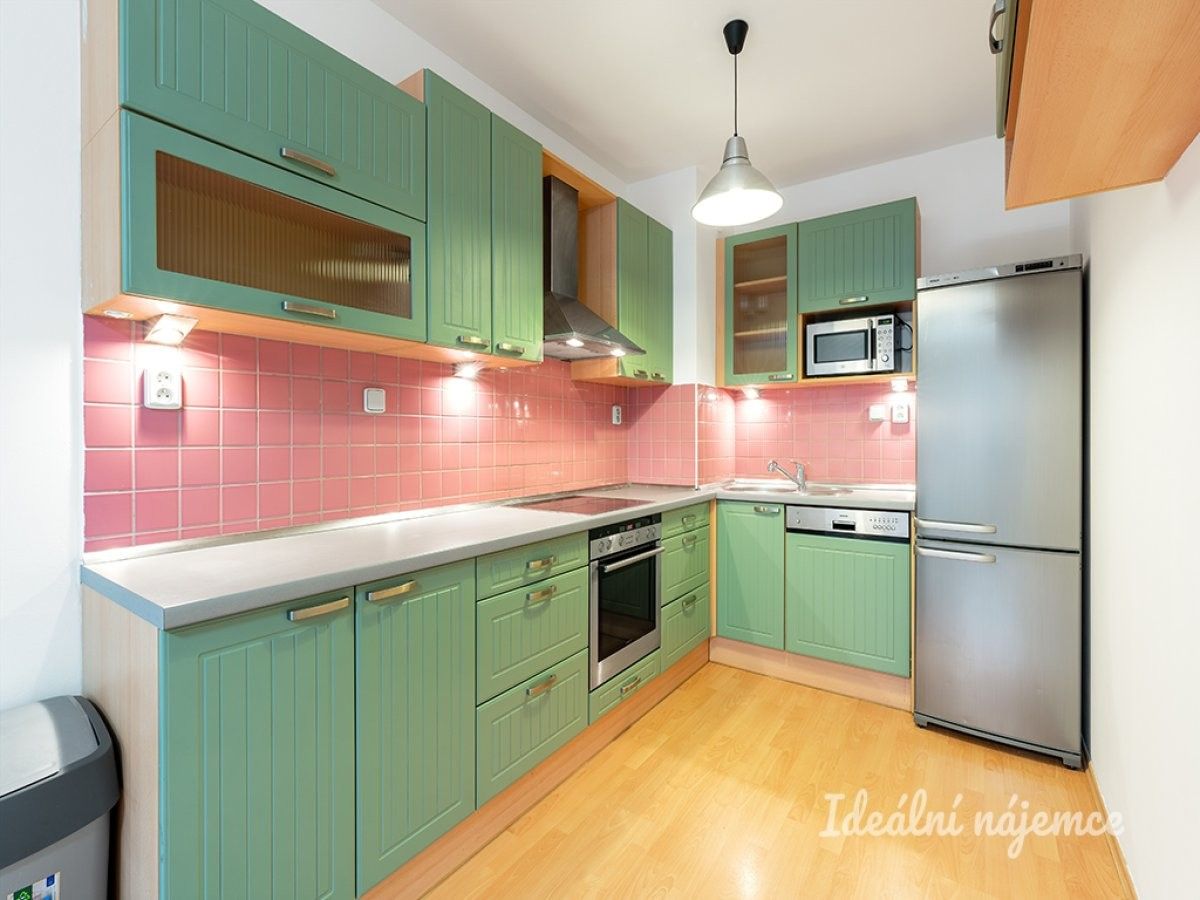 Pronájem byt 2+kk - Kováříkova, Praha, 51 m² - 2