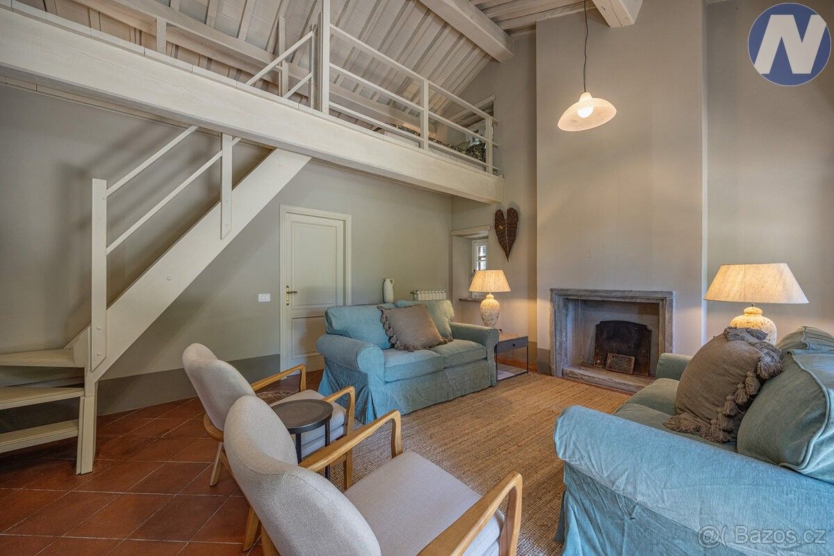 Prodej rodinný dům - 987 66, Zahraničí